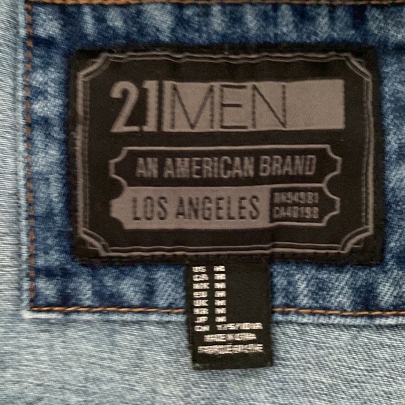 21 Men Vest with Hood - Picture 3 of 5